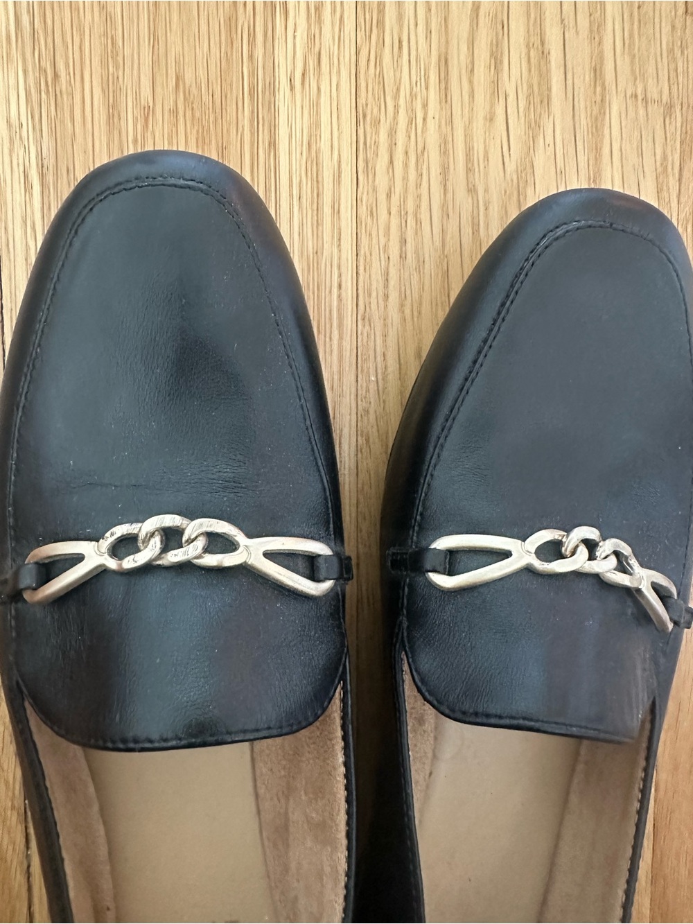 Naturalizer Black Leather Women Slip-On Loafers with Gold Chain size 10